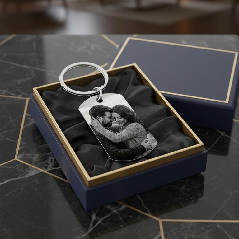 WORKIRAN Personalisierter Schlüsselanhänger mit Fotogravur und Liebestext, Schwarz-Weiß Dog Tag Anhänger, Individuelles Paar-Geschenk mit Beidseitigem Druck