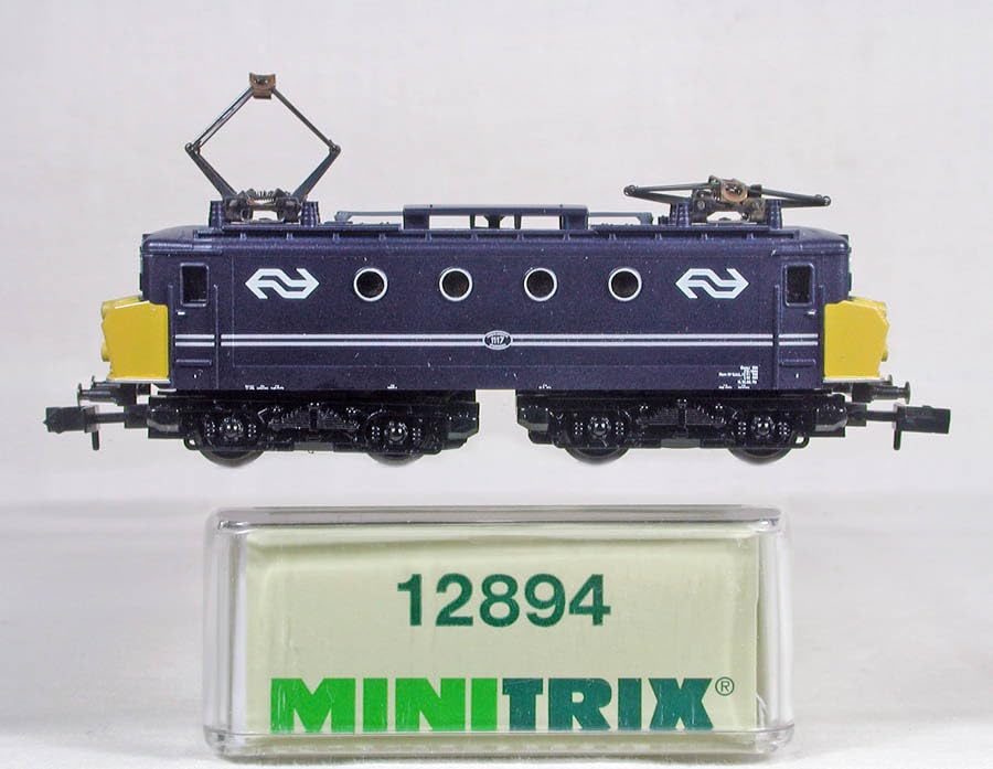 Amazon.co.jp: MINITRIX #12894 NS オランダ国鉄 1100型電気機関