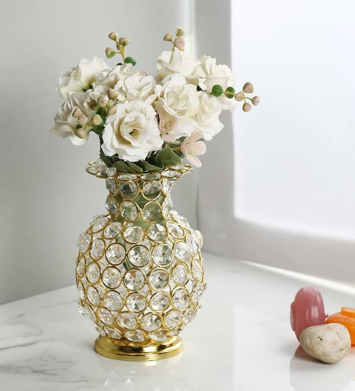 Vase à fleurs en cristal de diamant pour sublimer une table sans l'encombrer