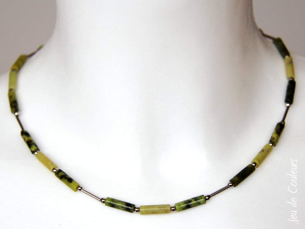 kurze Chrysopras-Walzen-Halskette in Grün (marmoriert) mit Edelstahl-Elementen, leichter Edelsteinschmuck, grüner Chalcedon #222 Cally