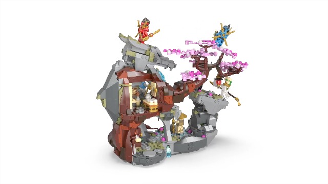 Amazon.com: LEGO NINJAGO Dragon Stone Shrine, Build and