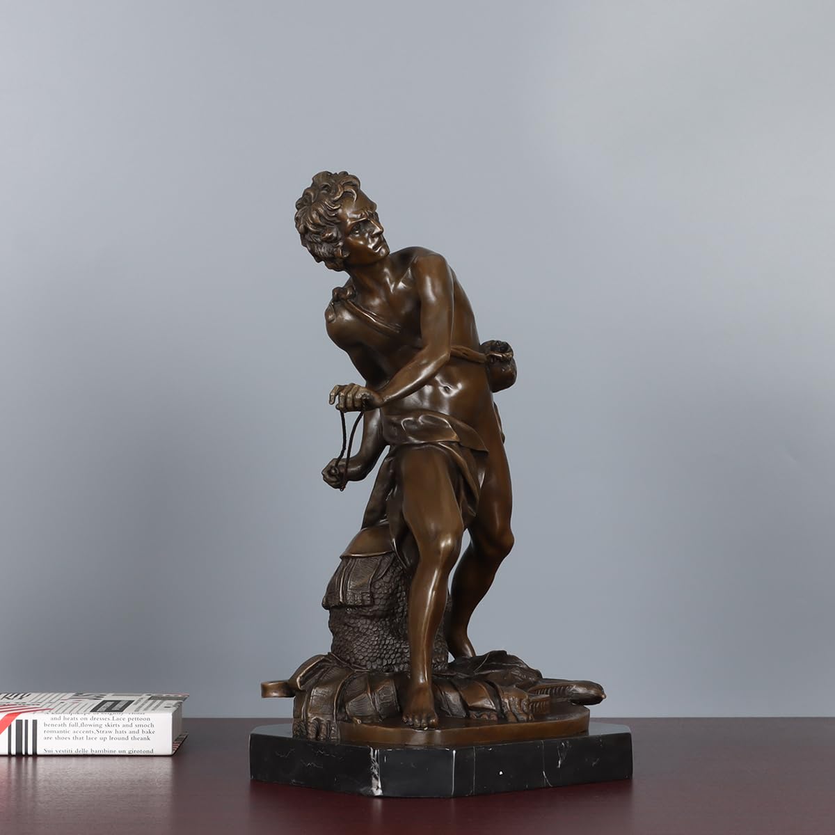 【美品】人形　彫像　彫刻　イタリア　置物　インテリア　工芸品　美術品　A1346 Amazon.co.jp: イタリアの彫刻家ベルニーニによるブロンズダビデ像