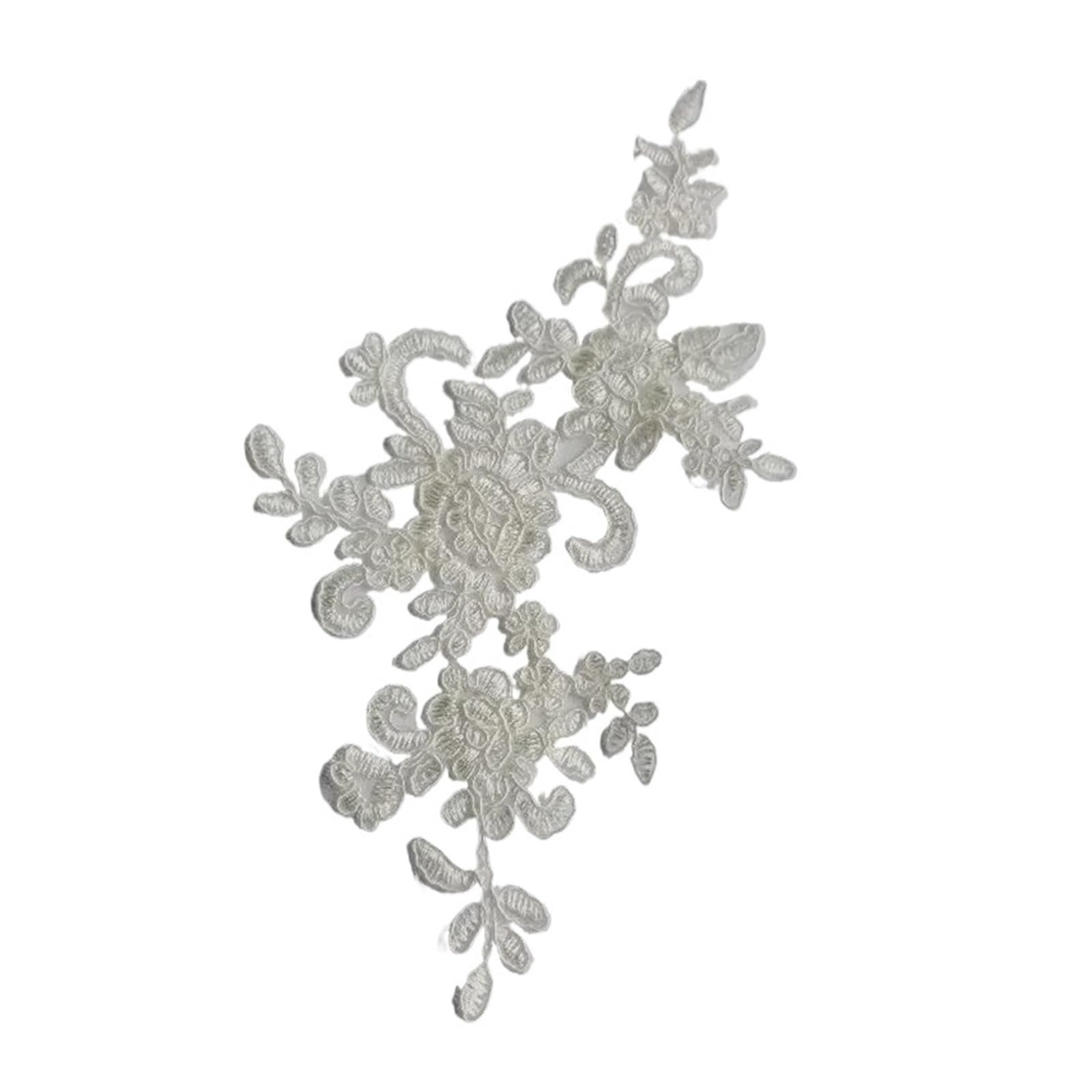 Dentelle 3D brodée pour donner du relief à un voile de mariage simple