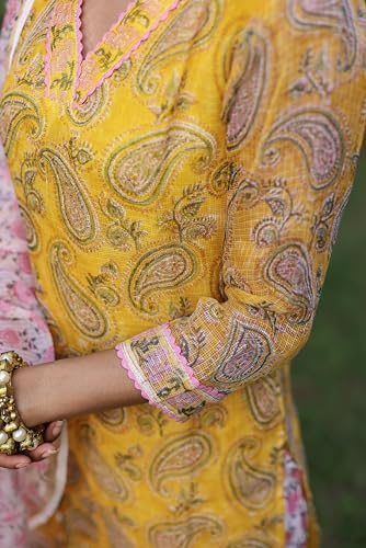 Image of Yashika Women's Cotton Blend Floral Regular Kurta Go-to Ethnic Ensemble: Elevate Your Everyday Look with Our Printed Kurti Pant Dupatta Sets