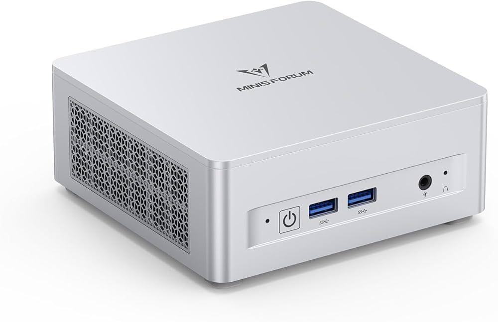 MINISFORUM UM680 Slim Mini PC, AMD Ryzen 7 6800H Desktop Computer