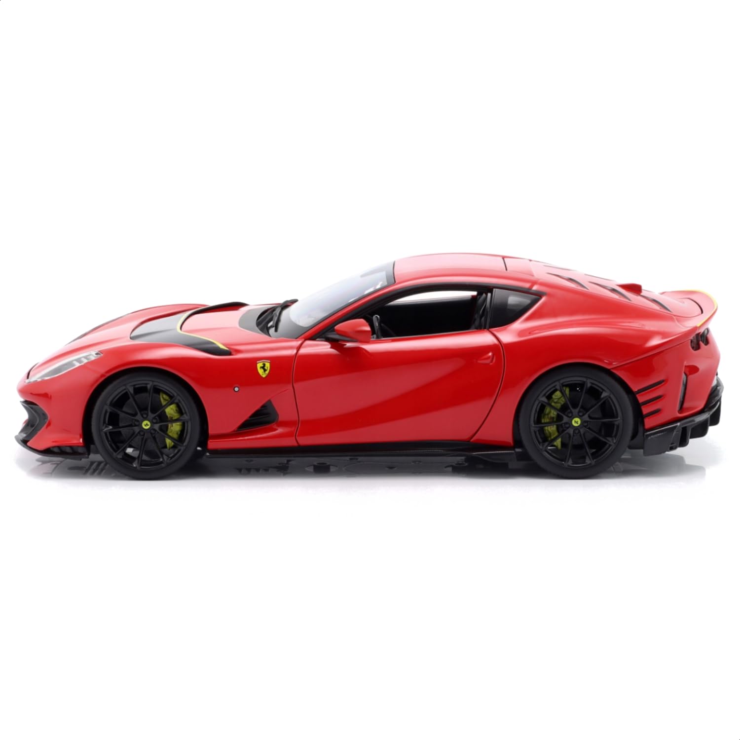 Amazon | Bburago 1/18 フェラーリ 812 コンペティツィオーネ レッド