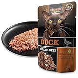 LEONARDO Frischebeutel [16x70g Duck mit Fleischstreifen] Pulled Beef | Getreidefreies Nassfutter für Katzen | Alleinfuttermittel Katzenfutter