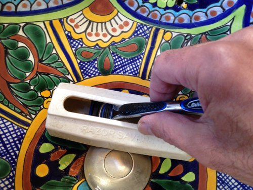 Razor Blade Sharpener for Dull and Disposable Razors by Razor Savor