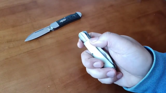 Amazon.com : Watchman 1503BN Cowfish VG10 Blade Knife Bone Grips