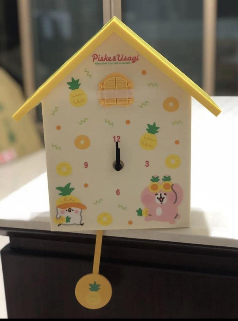 Amazon.co.jp: カナヘイの小動物 パイナップル ピスケ鳩時計 : ホーム