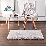 Alfombra habitación: nuestra Alfombra gris dormitorio puede ser utilizada por adultos, ancianos y niños. Puede sentarse en la Alfombra, ver películas, jugar y leer libros. Disfruta de este maravilloso momento. Si tienes niños o mascotas, la alfombra súper suave y esponjosa es el mejor regalo para ella.