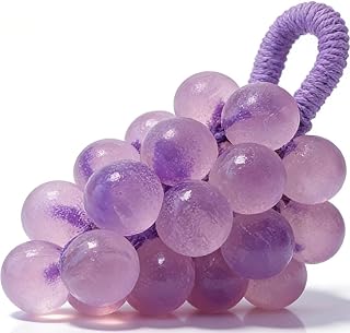 Jabón en forma de racimo de uva con aceite es...