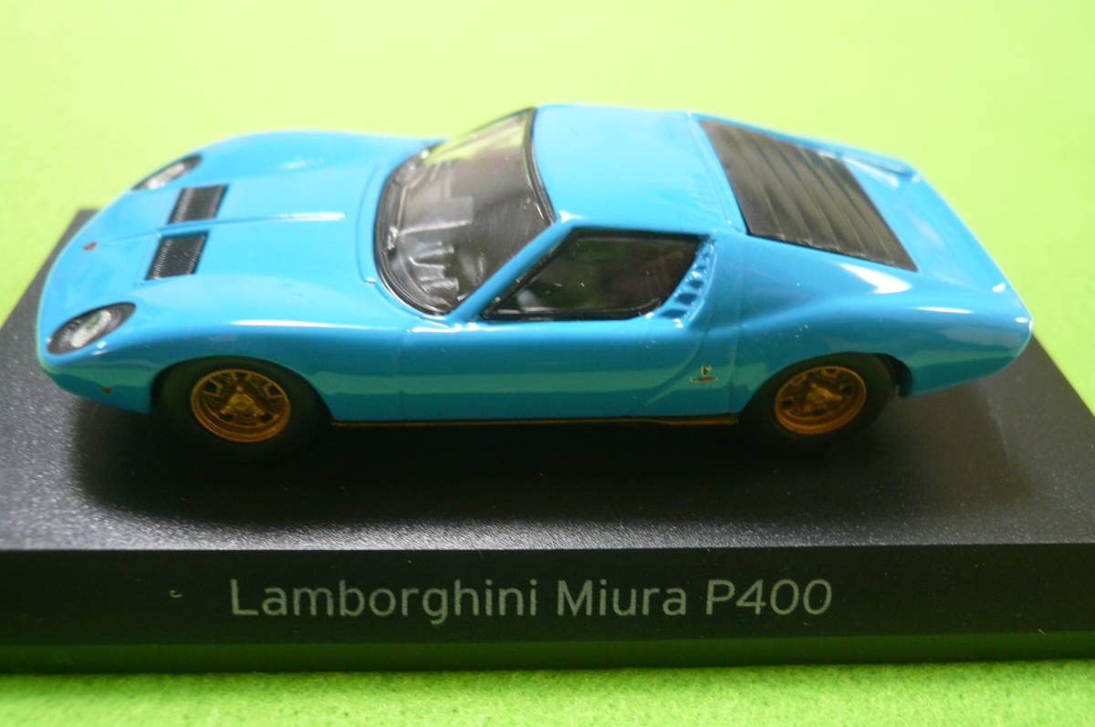 京商 1/18 ランボルギーニミウラ(ブルー) 購入後暗室に保管していまし
