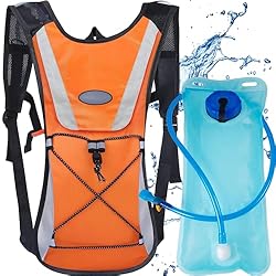 XFLYP Mochila de Hidratación con Water Bladder, 5L...: Ligera: mochila ultraligera para correr con correas de hombro anchas y transpirables que distribuye el peso de manera eficaz y reduce el consumo de fuerza. El chaleco de carreras te proporciona el máximo apoyo y una carga mínima. Tira reflectante y m...