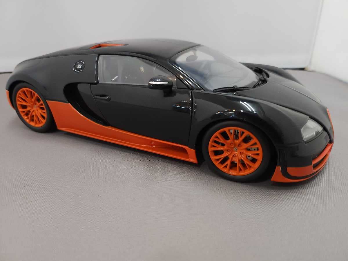 Amazon | MINICHAMPS 1/18 ブガッティヴェイロン スーパースポーツ