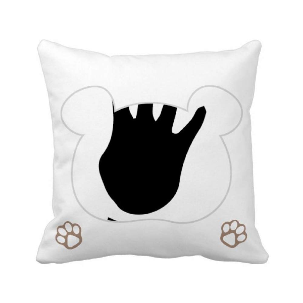 Housse de coussin ours pour créer un coin lecture cosy dans le salon
