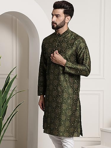 Image of SOJANYA Men's Silk Blend Kurta with Paisley Design