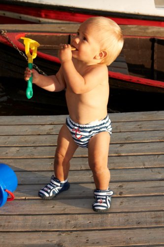 Boys UV Protection Marine Collection Aqua Swimming/Beach Shoes (4.5 M US Toddler)2