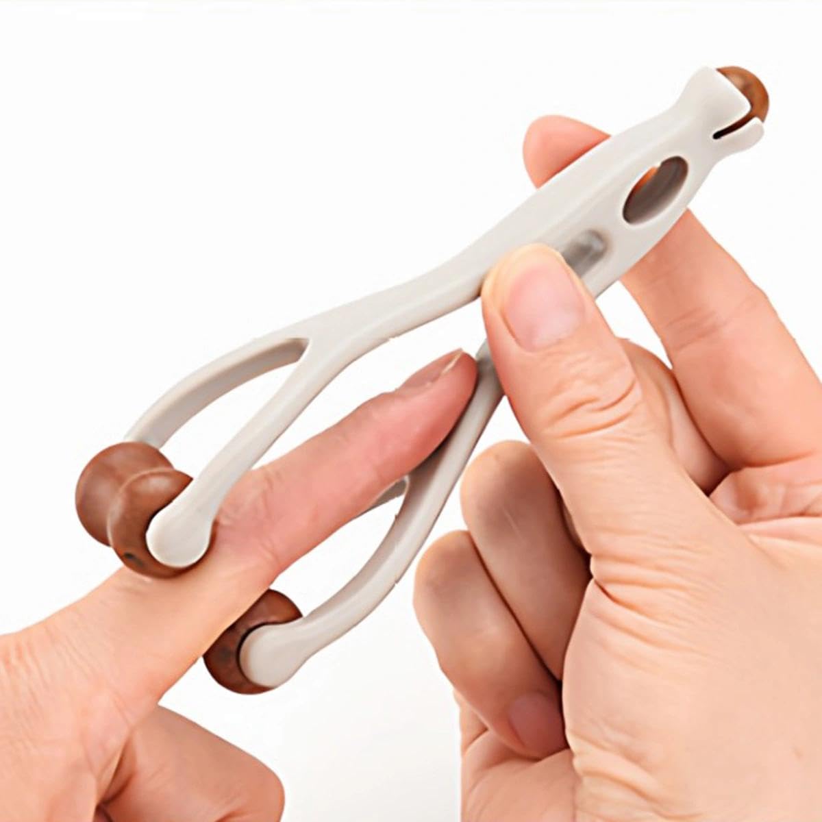 1Pc Finger Massager Hand Massager Suitable for Daily Use and Applicable to Multiple Body Parts