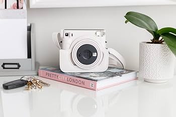 FUJIFILM  instax SQUARE sq1  ホワイト Fujifilm INSTAX SQUARE SQ1 Instant Camera - White, Prints