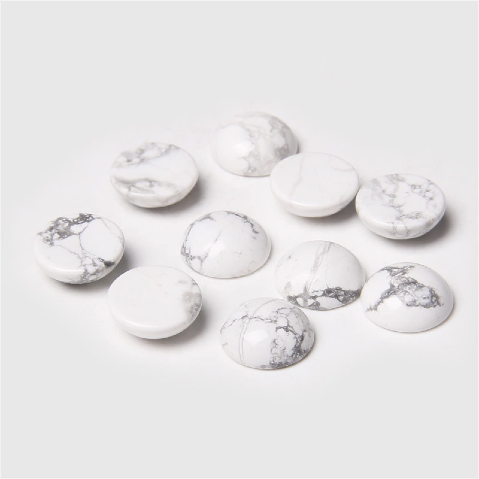 Cabochon howlite n°2 rond 10mm en pierre naturelle pour création de bijoux uniques