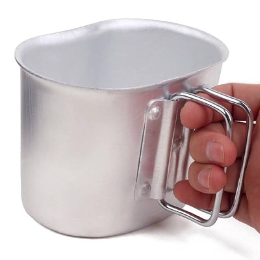 ミリタリーグッズ　バッグ、スコップ、水筒 Amazon｜アウトドア ボトル キャンティーンカップ 水筒 カバー
