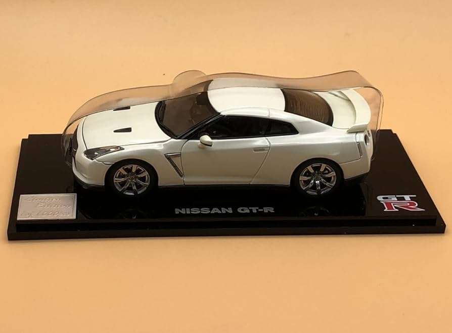京商　GT-R 1/43 （エンジン付き）ホワイト Amazon.co.jp: 京商 32638WG-T ミニッツAWD 日産 スカイライン