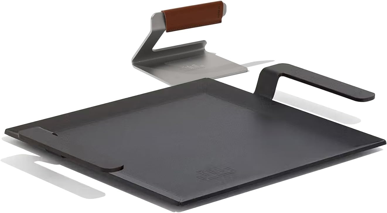 Made In Cookware - Carbon Steel Half Griddle + Grill Press - Professional Cookware - Crafted in Sweden - Induction Compatible