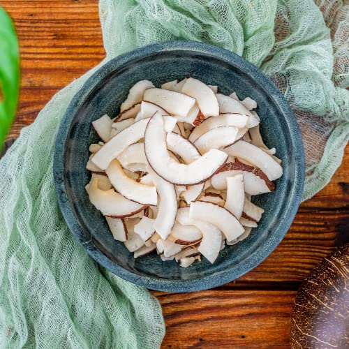 Seeberger Kokoschips, Knusprige Kokosstreifen aus Westafrika - lecker und aromatisch - sozial & nachhaltig produziert - naturbelassen - ungesüßt, vegan (12 x 110 g)
