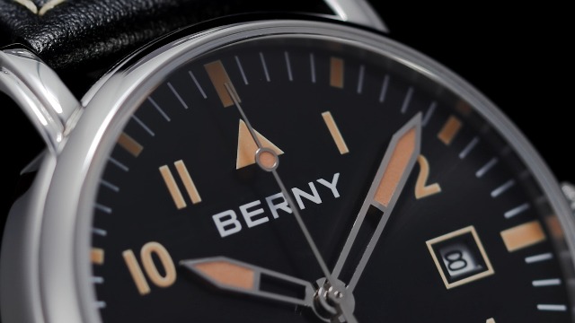 BERNY パイロットウォッチ フルチタン BERNY フルチタンメンズウォッチ超発光スポーツパイロットクォーツ時計