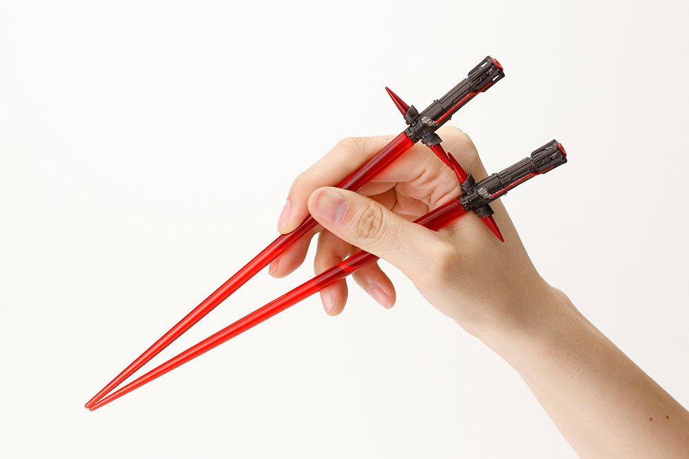 Amazon.co.jp: STAR WARS ライトセーバーチョップスティック カイロ