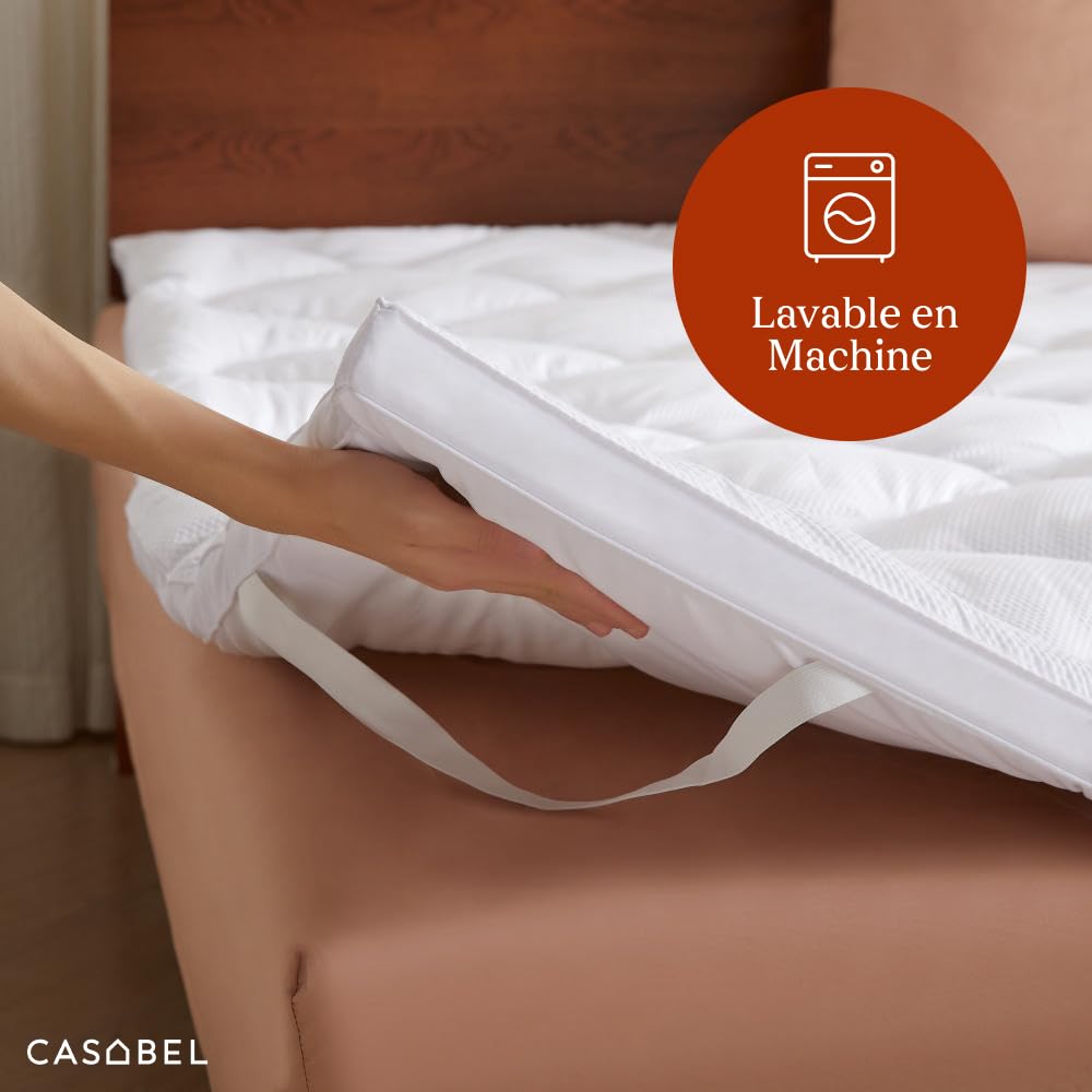 CASABEL Surmatelas 140x200 cm en Microfibre Rafraîchissante, Garnissage Fibre Creuse 600 GSM, 4 cm d’Épaisseur, Fixation Élastique - sur Matelas 2 Personnes 140x200