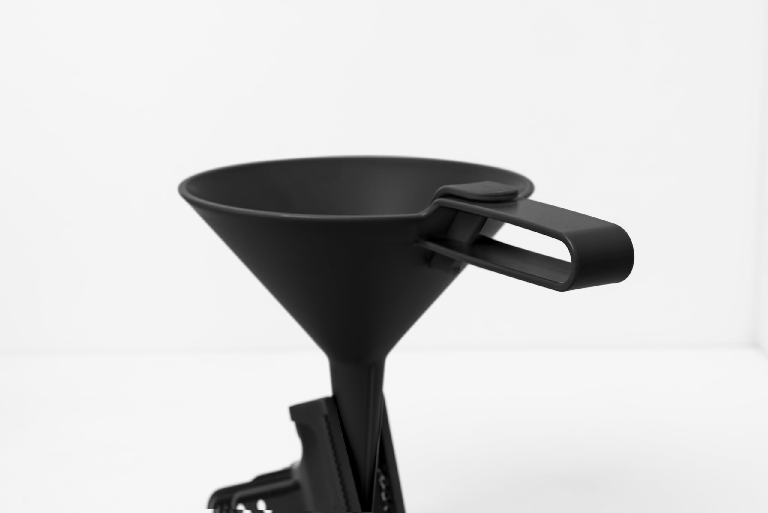 Blim Plus - Imbuto Dosatore Dolina Carbon Black con Tappo Ermetico - Travaso Decorazione Precisa - Made in Italy
