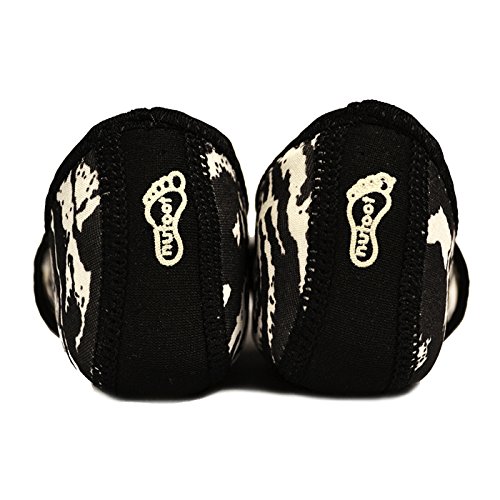 Women's Betsy Lou Fuzzies Slipper, Black/White Roses, Small3