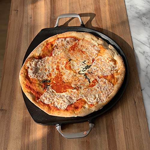5 Cast Iron Pizza Pans That Are Just Perfect For Your Oven