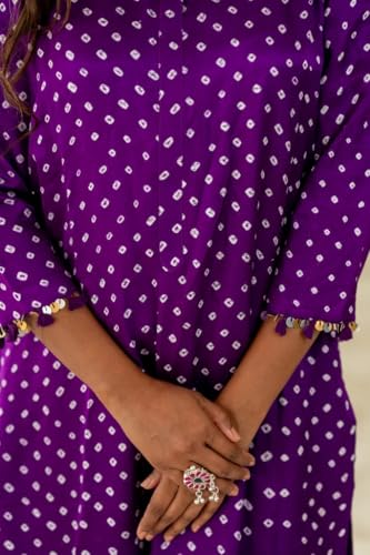 Image of LookMark Women Cotton Blend Bandhej Printed Bandhani Kurta Palazzo Set With Sequence Lace