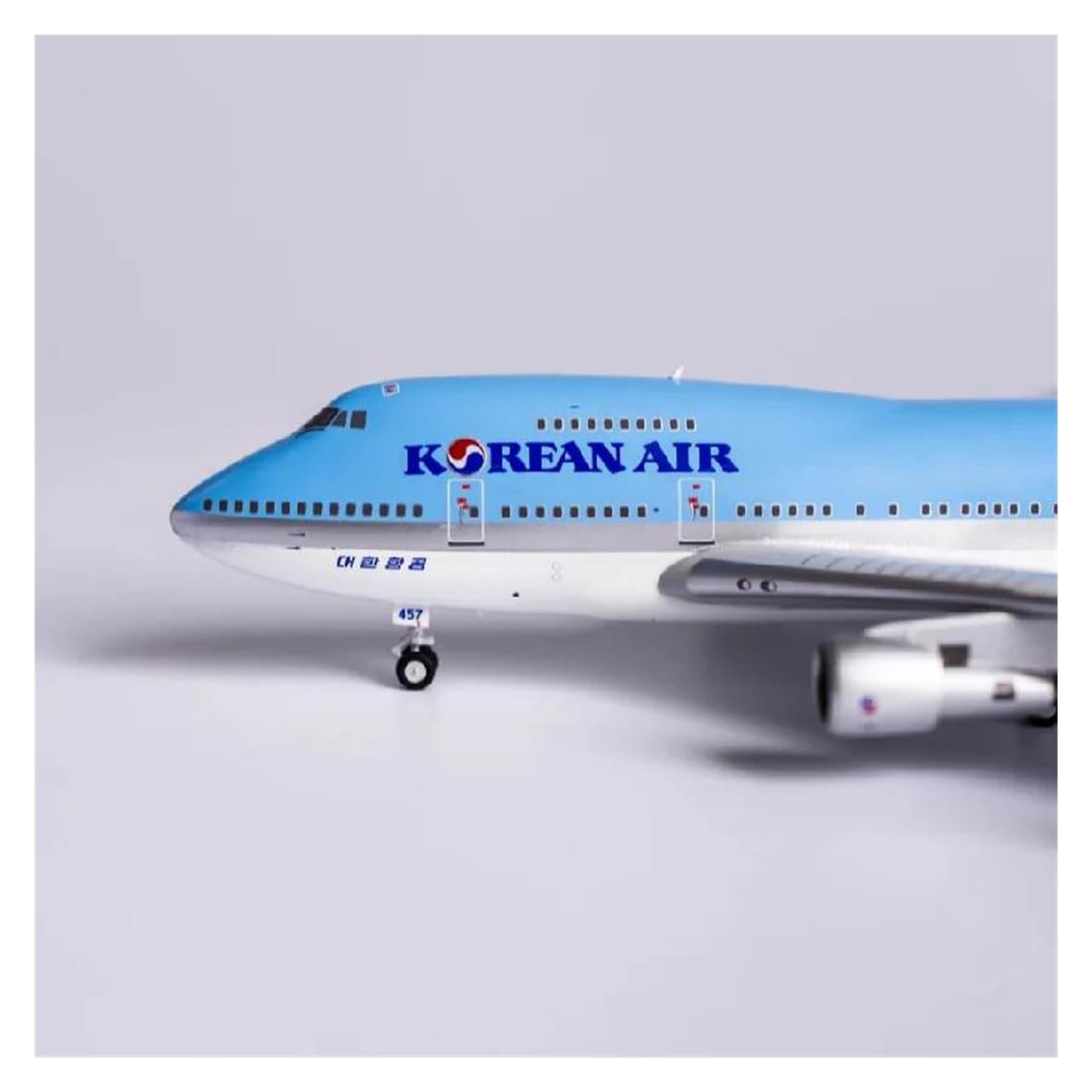 Amazon.co.jp: 飛行機模型飛行機おもちゃの飛行機模型 NG7017 1:400