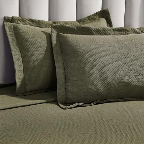Superior 3 Piece Cotton Bedspread Set, Home Bed Decor, Decorative Bed Spread, 2 Pillow Shams, Medium Weight Blanket, Matelasse Coverlet, Bedding Essentials, Peploi Collection, King, Olive Green