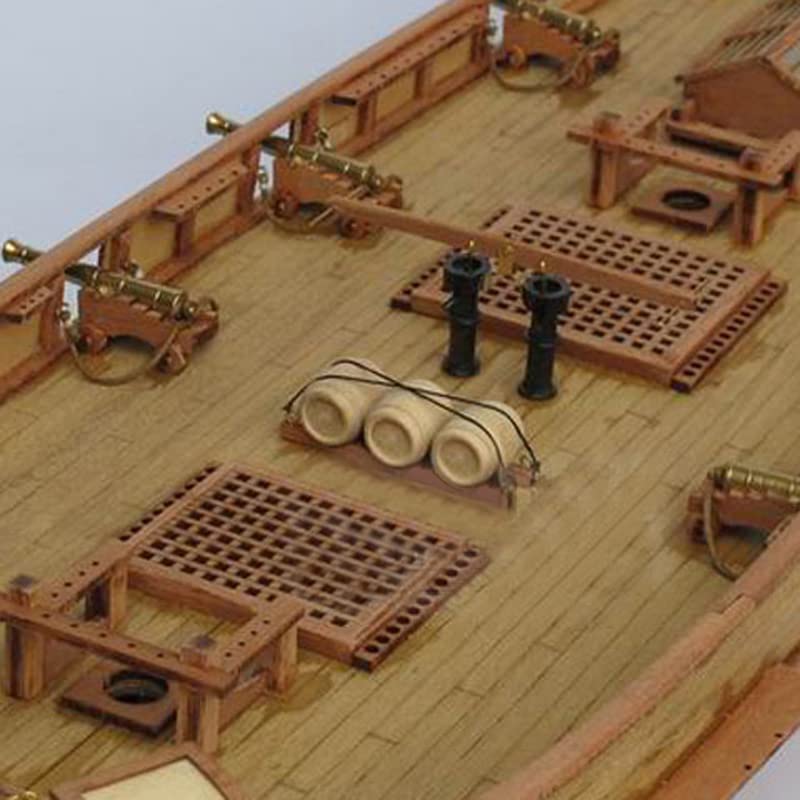 Planken Met Houten Vaten Geïsoleerd Op Een Witte Achtergrond. Stock