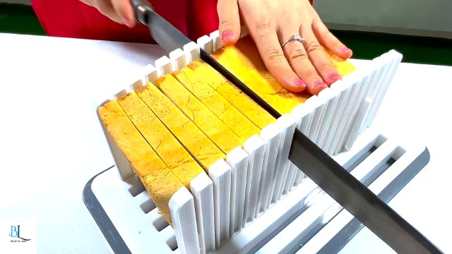 Affettatrice Per Pane Manuale Regolabile, Con Vassoio Raccogli-briciole - Per Pane, Baguette, Torte (spessore 1,2 Cm) - 9