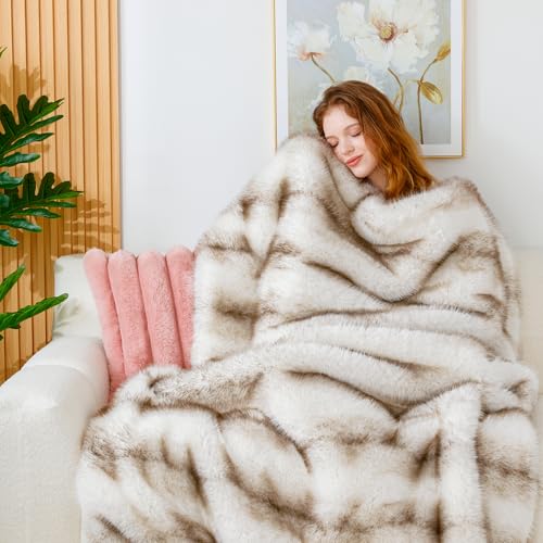 Touchat Luxury 1000GSM Faux Fur Throw Blanket, Super Thick Warm Cozy Heavy Blankets for Couch Bed Sofa, Plush Fuzzy Elegant Winter Reversible Mink Blanket for Living Room Bedroom 50x60,Taupe