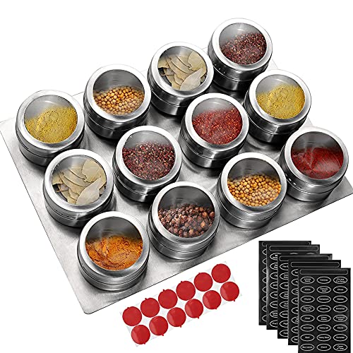 homgen 12PCS Botes Especias Magnéticos con Etiquetas Frascos de Almacenamiento de Especias de 100 ml de Acero Inoxidable 430 Tarros de Especias con Tapas Transparente para Sal, Pimienta Negra, etc Cover