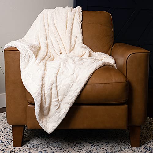 Softest Warm Elegant Cozy Faux Fur Home Throw Blanket by Graced Soft Luxuries (Solid Ivory, Large 50" x 60")