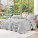 Andency Light Grey Boho Queen Comforter Set, Lightweight Fluffy Bedding Comforter Sets for Queen Bed, 3 Pieces Tufted Farmhouse Shabby Chic Bed Set for All Seasons (1 Comforter 90x90In, 2 Pillowcases)