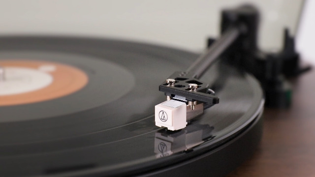 Amazon.com: Crosley CR7501A-CL Nocturne 2-Speed Bluetooth Record