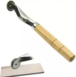 Carretilha Marcador de Tecido Cabo de Madeira - PPT20