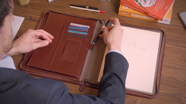 Amazon.com : Premium Maruse Leather Portfolio Padfolio - Executive