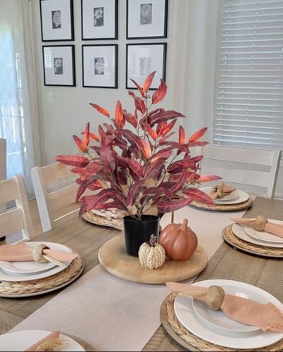 Eucalyptus synthétique bordeaux en panier Briful pour réchauffer votre table