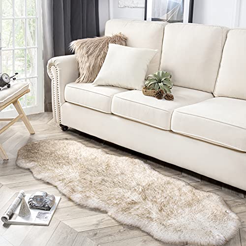 Phantoscope Faux Fur Rug, Fluffy Soft Faux Fox Fur Area Rugs For Bedroom Livingroom Kids Room Decor,Shaggy Fur Rugs Anti-Skid, White Brown, 2 X 6 Feet #TOP2