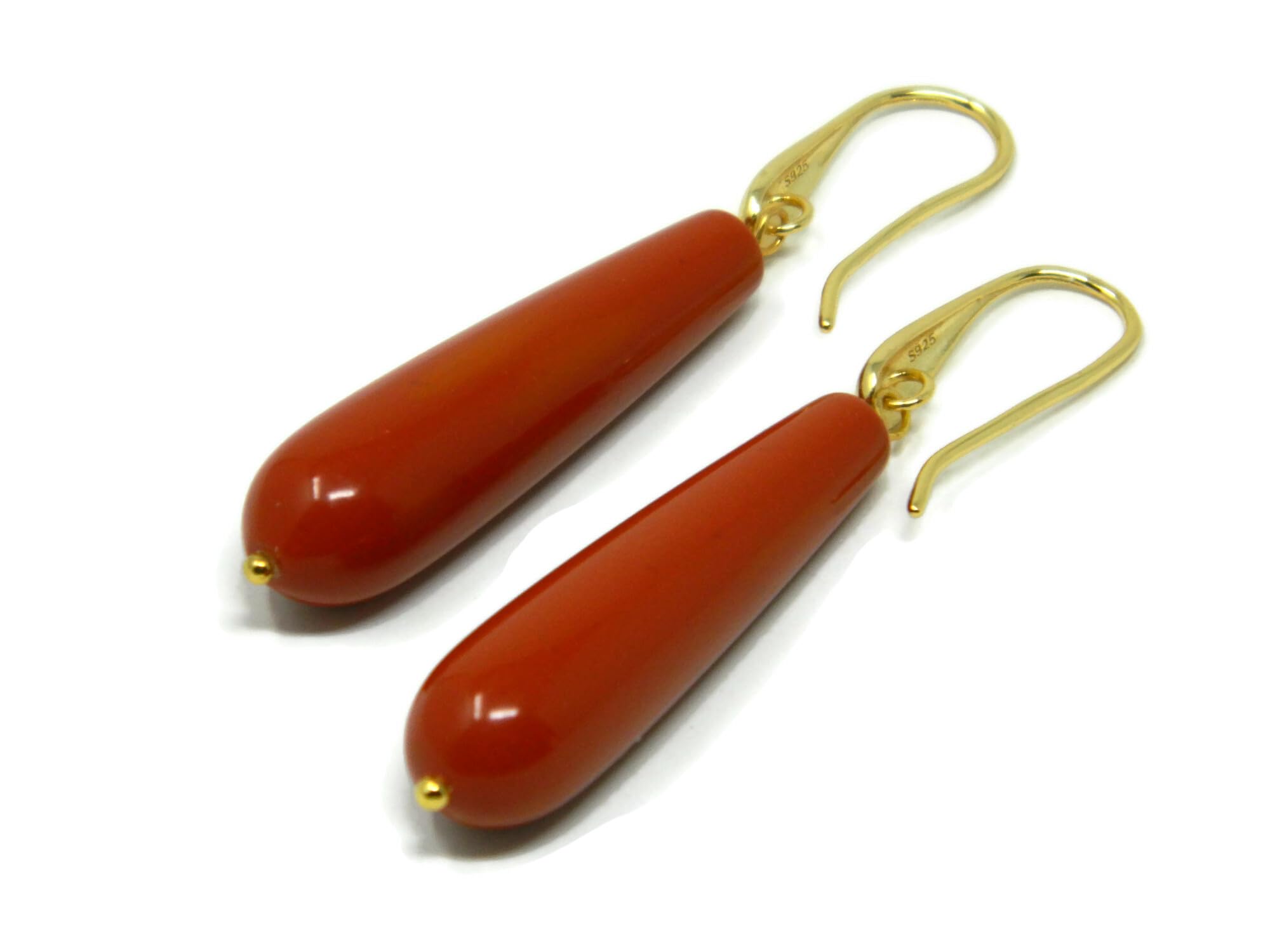 DodiGioielli Orecchini Donna Pendenti Handmade con Goccia Lunga in Pasta di Corallo Rosso Sardegna – Argento 925 Placcato Oro – Made in Italy – Eleganti, Nichel-Free, Regalo Artigianale